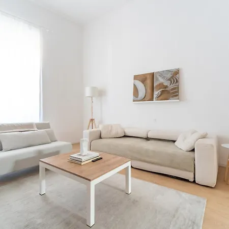 Grand 2 Bedrooms - Meliora Apartment *