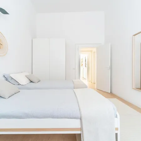 Grand 1845 - 2 Bedrooms Design Flat